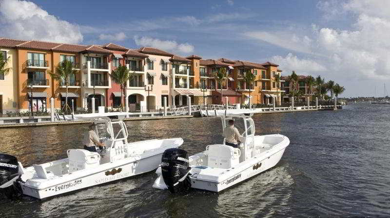 Naples Bay Resort & Marina Bagian luar foto